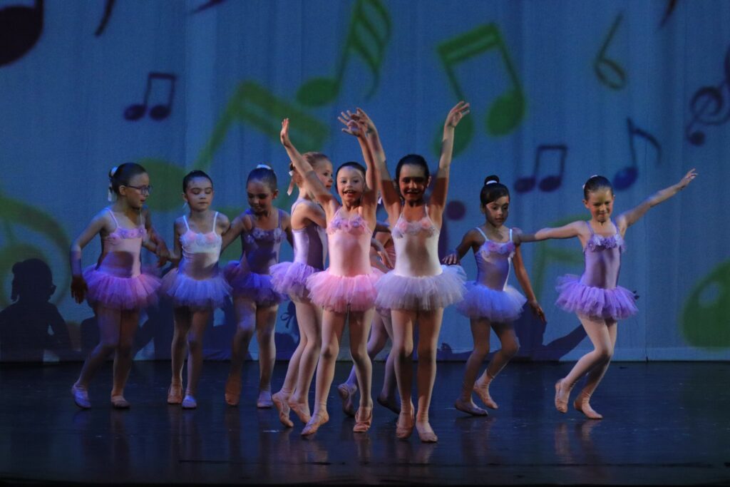 raffinate interpretazioni dagli allievi della sezione di danza classica