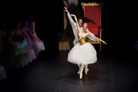 Momenti in scena delle nostre danzatrici in erba