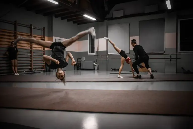 Corso di acrobatica del giovedì